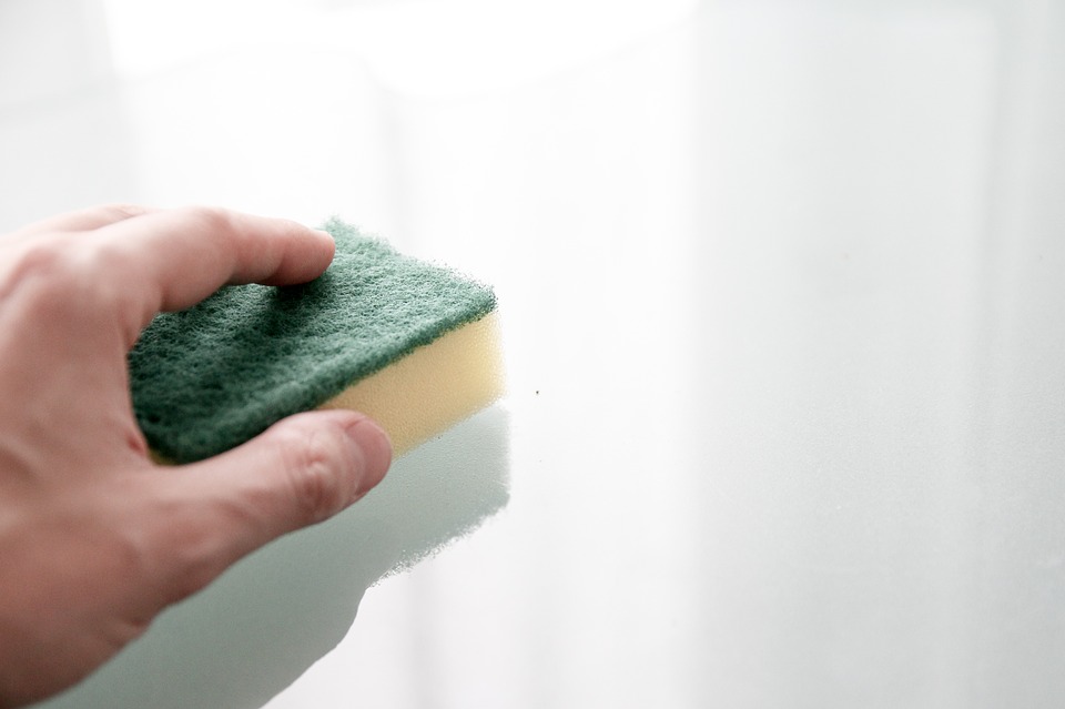 Tips for Cleaning Your Painted Walls