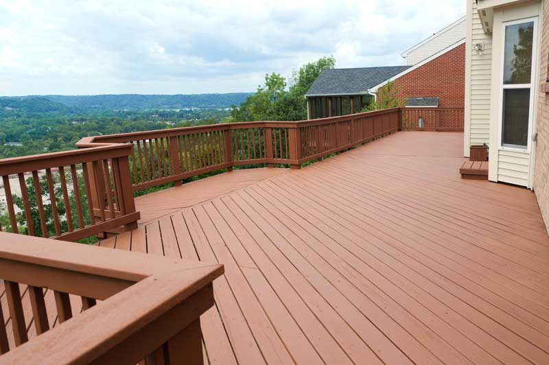 Painter1 of Chattanooga offers professional fence painting in Chattanooga.